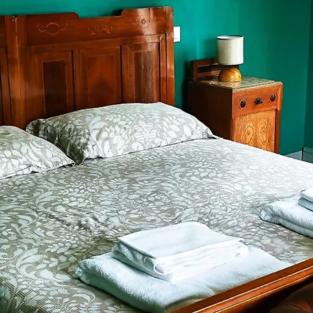 Alma, Bed&breathe Bed & Breakfast San Fedele Intelvi